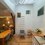 Chambres Studio Eleusis-Paris