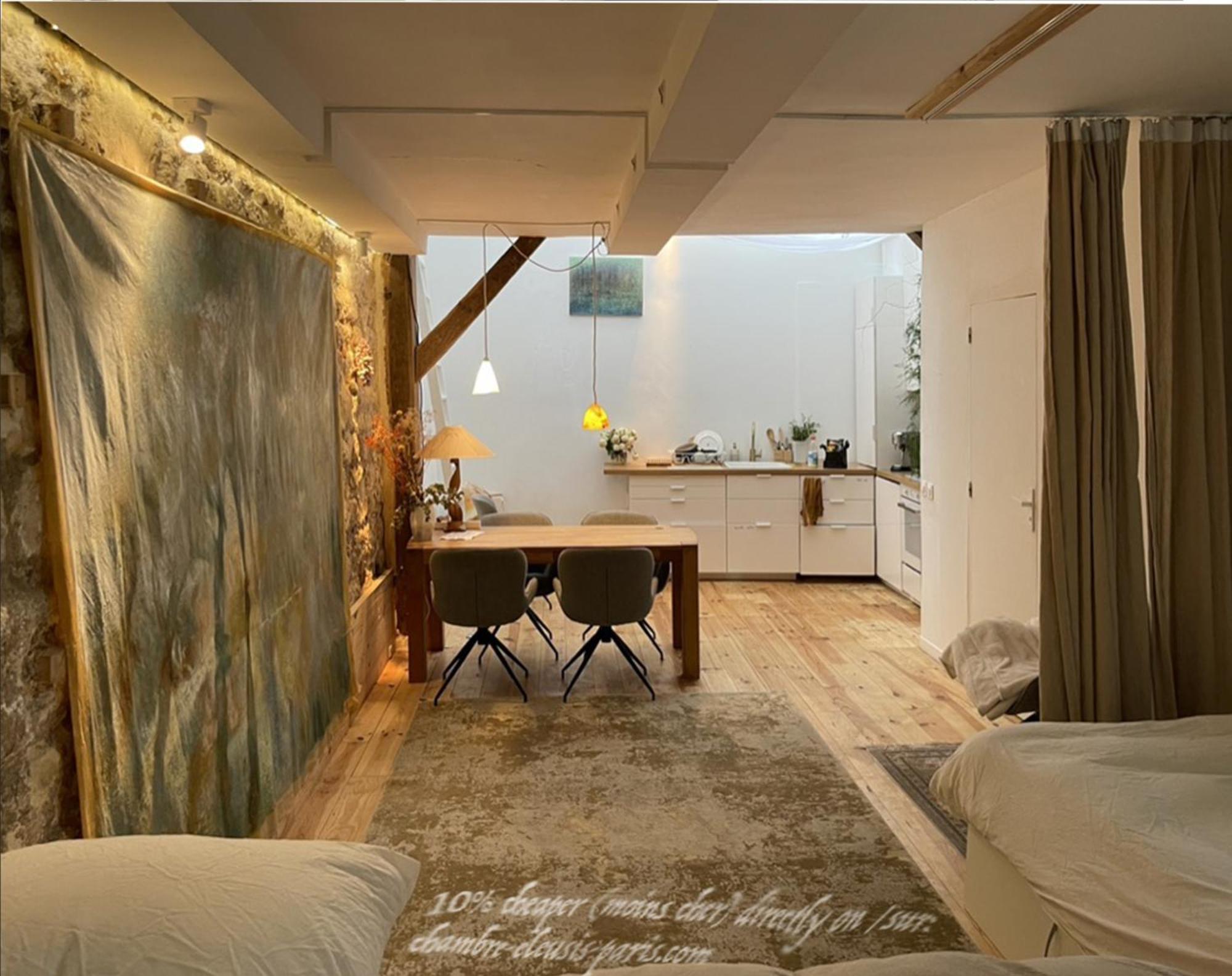 Eleusis-paris Appartement